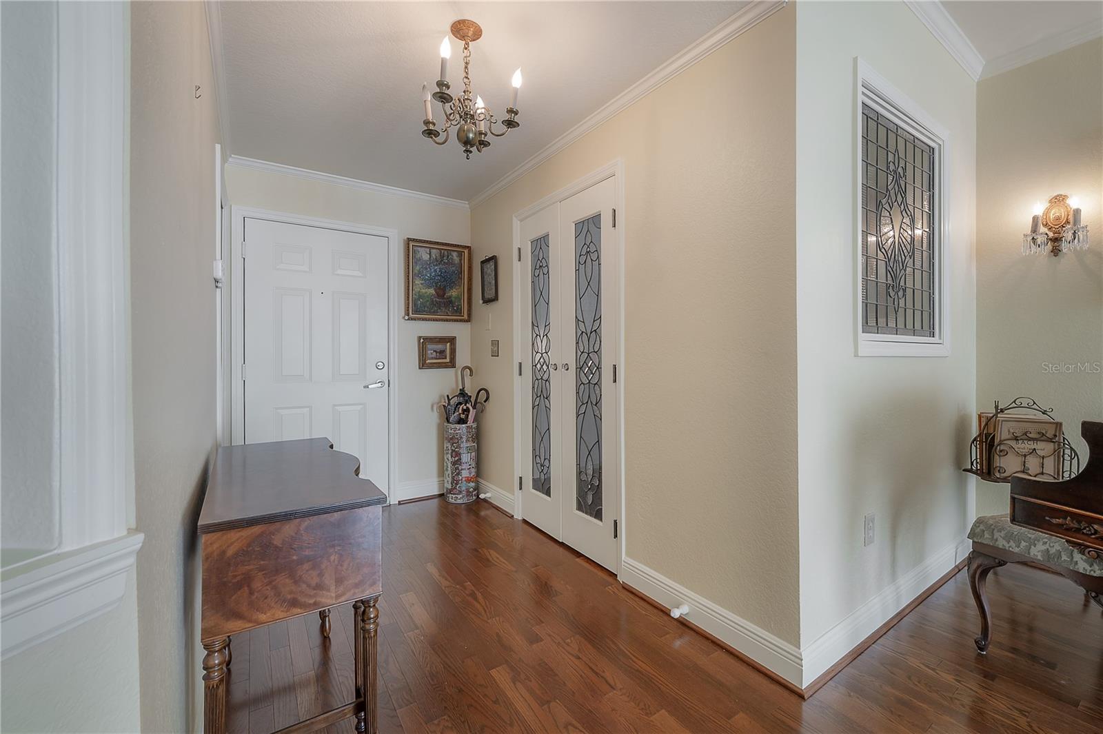 Listing photo id 1 for 700 Harbour Island Boulevard 716