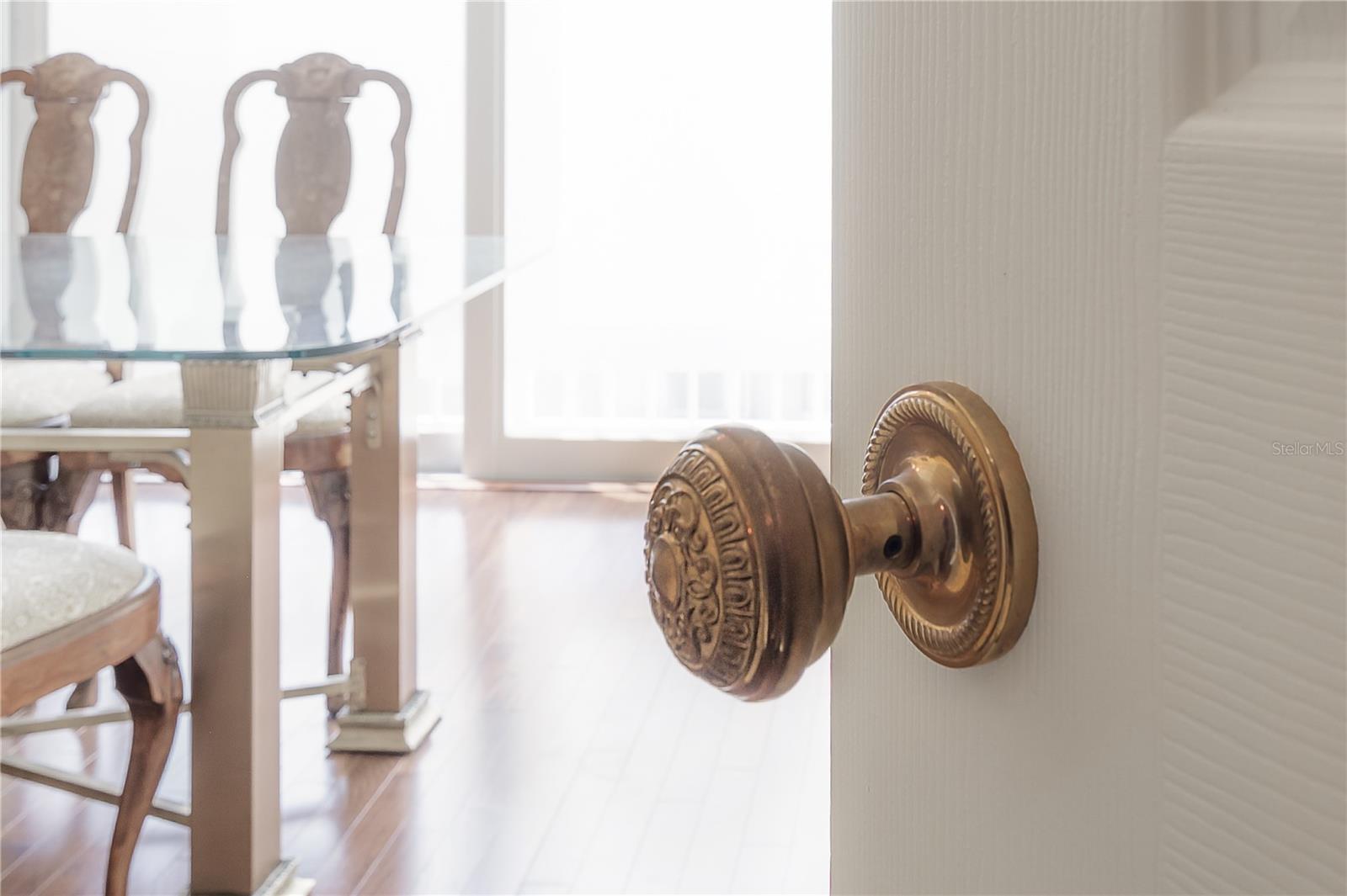 Listing photo id 28 for 700 Harbour Island Boulevard 716