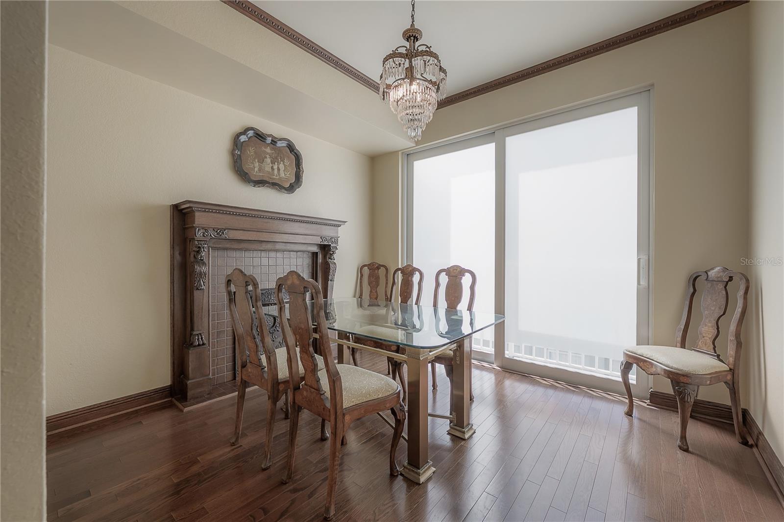 Listing photo id 29 for 700 Harbour Island Boulevard 716