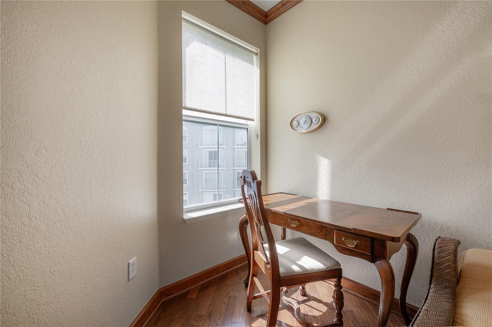 Listing photo id 37 for 700 Harbour Island Boulevard 716