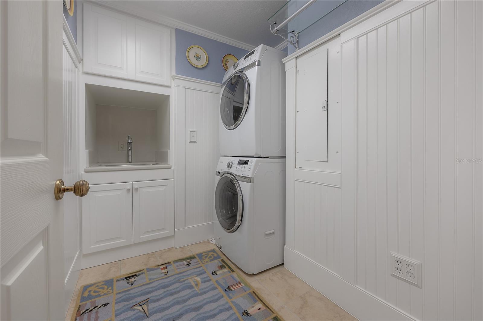 Listing photo id 39 for 700 Harbour Island Boulevard 716