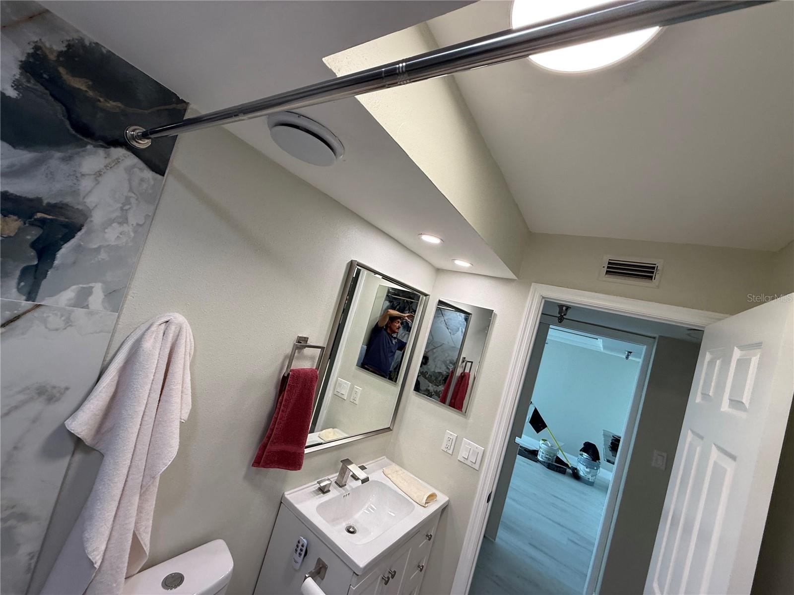 Image 36 of 48 For 2530 Gary Circle 802