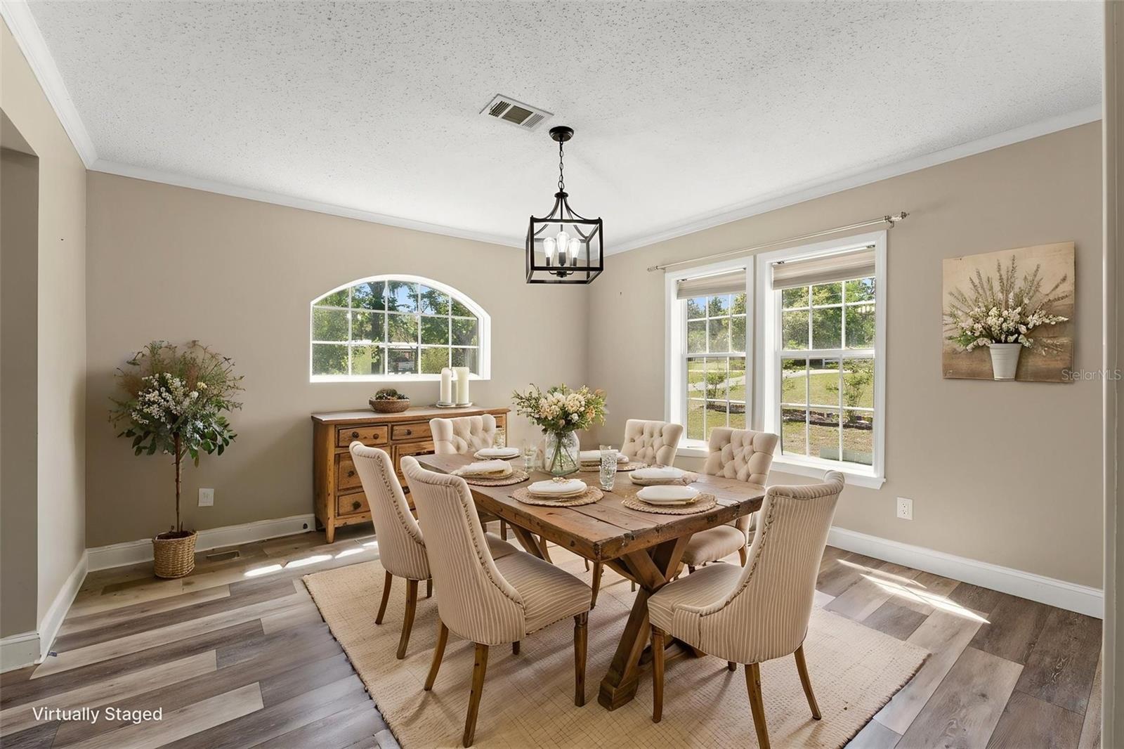 Image 10 of 79 For 8231 Sunray Lane