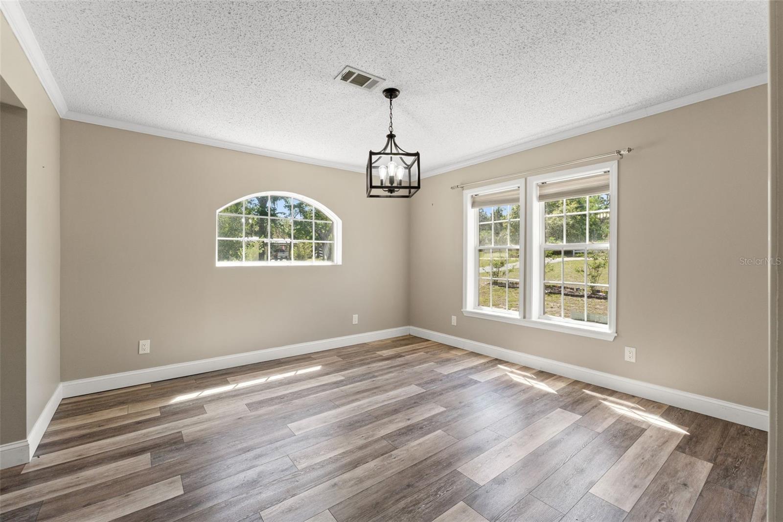 Image 11 of 79 For 8231 Sunray Lane