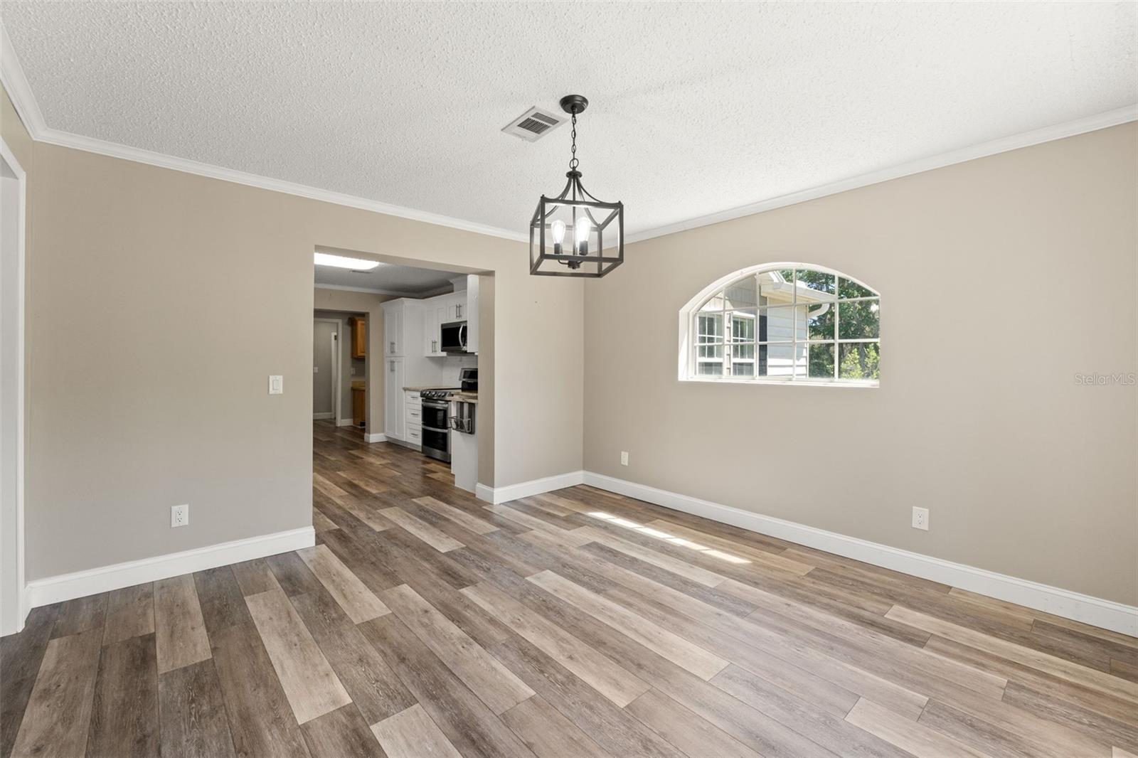 Image 12 of 79 For 8231 Sunray Lane