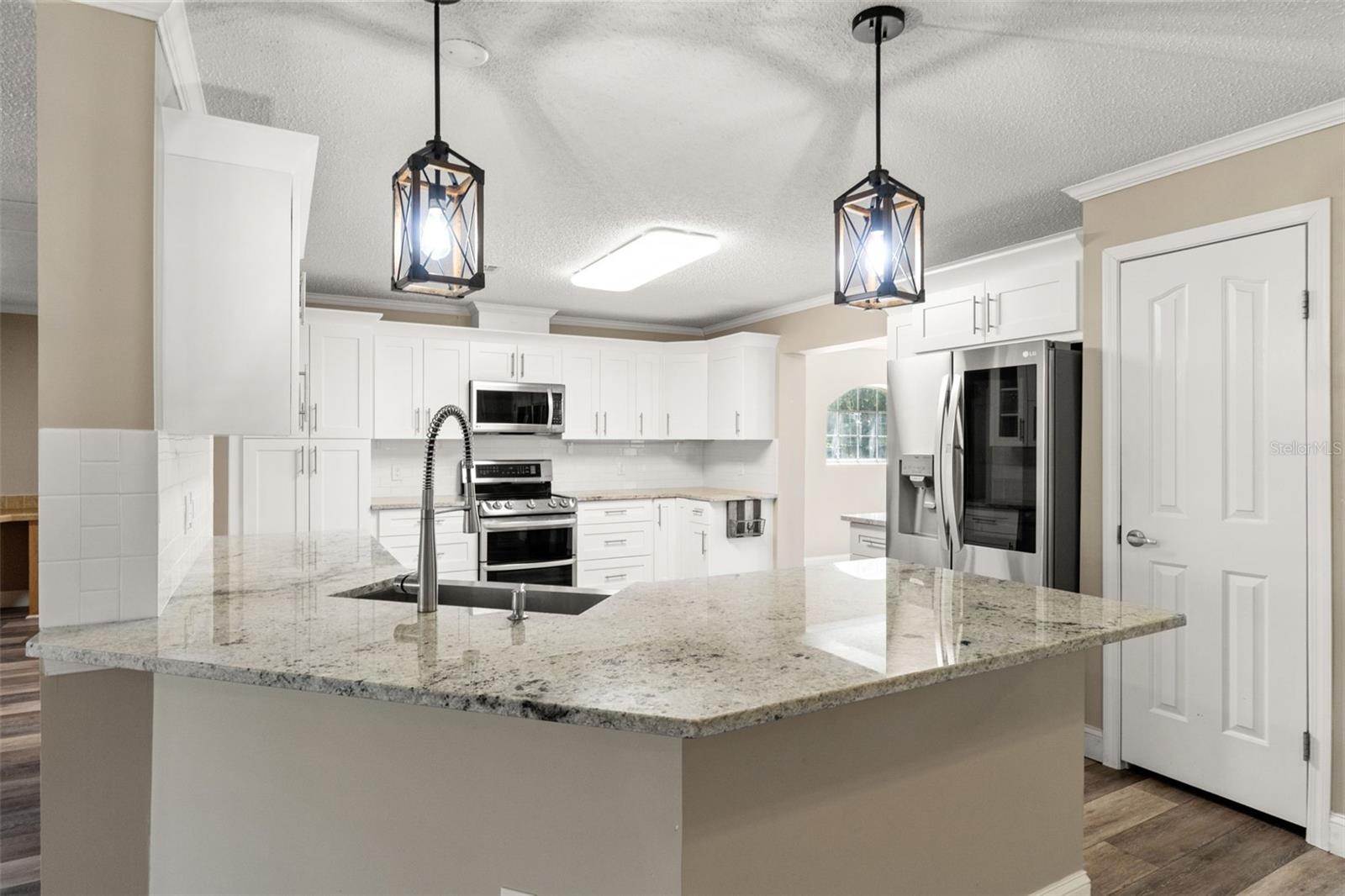 Image 20 of 79 For 8231 Sunray Lane