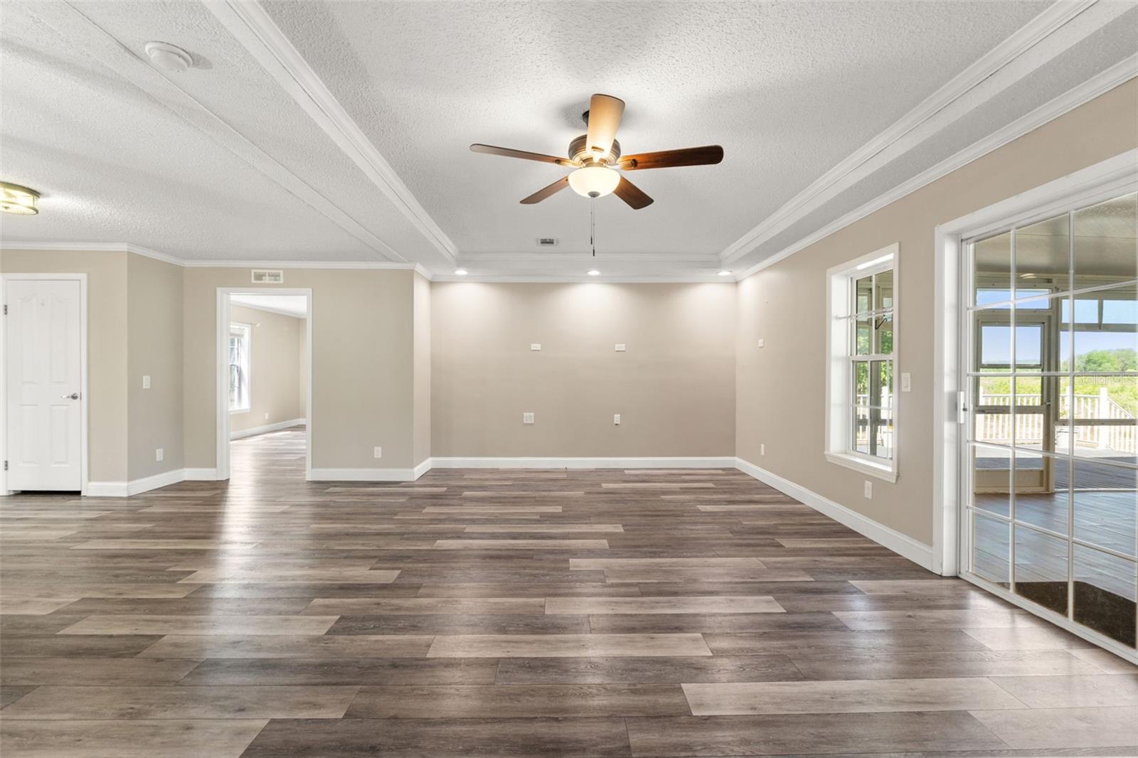 Image 25 of 79 For 8231 Sunray Lane