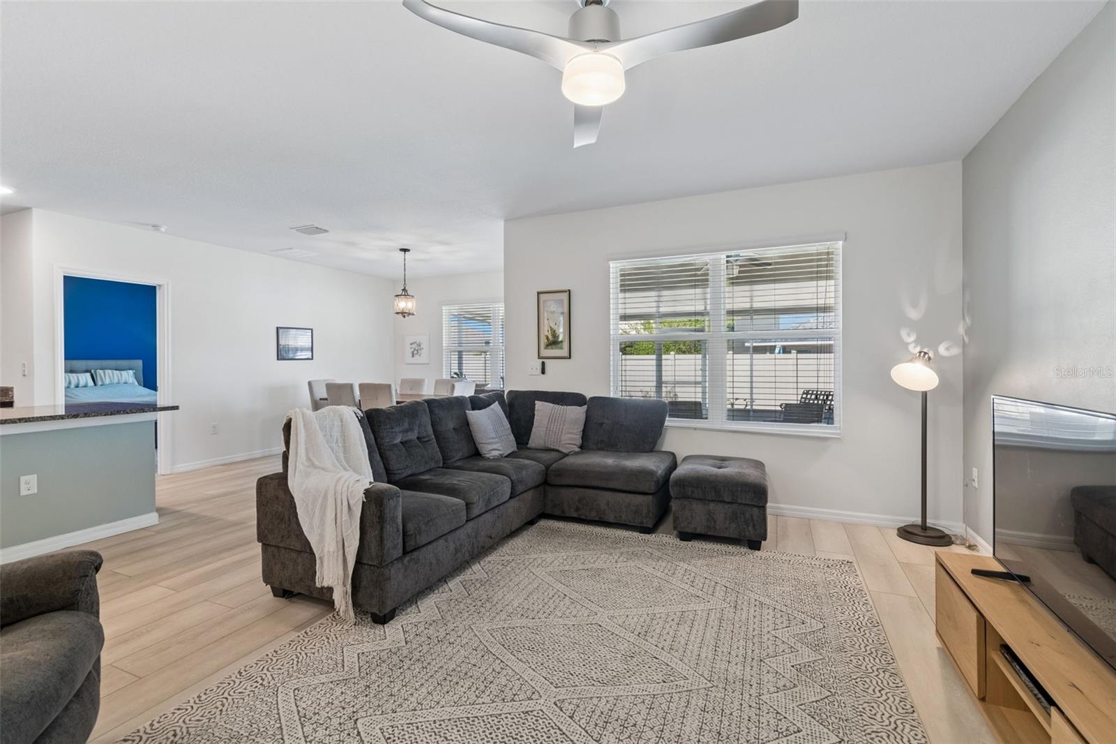 Image 10 of 45 For 11913 Ledbury Commons Drive