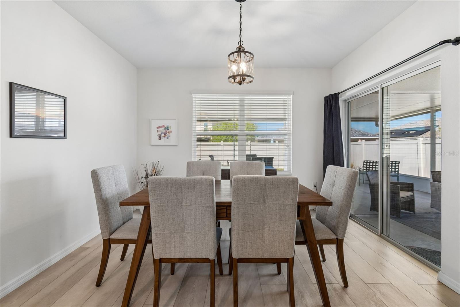 Image 13 of 45 For 11913 Ledbury Commons Drive