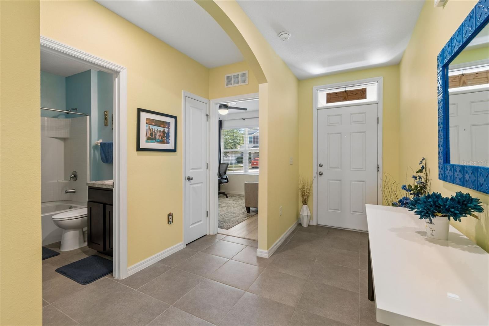 Image 21 of 45 For 11913 Ledbury Commons Drive