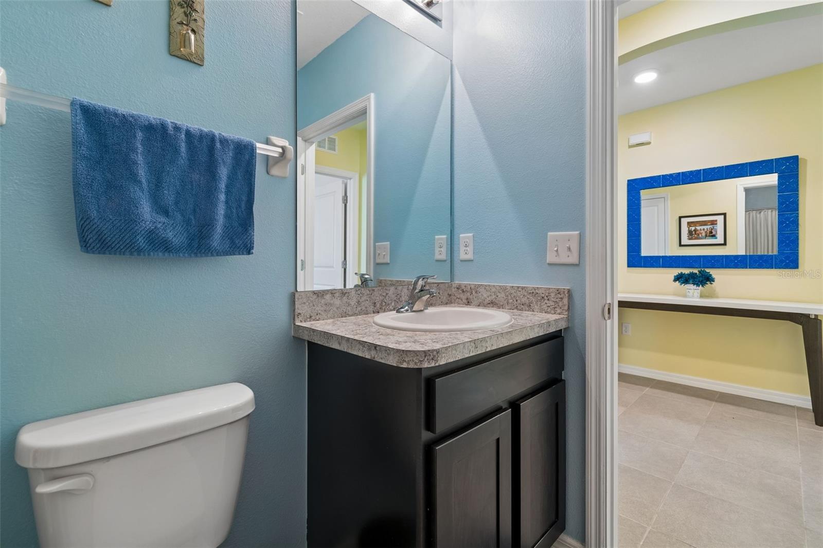 Image 22 of 45 For 11913 Ledbury Commons Drive