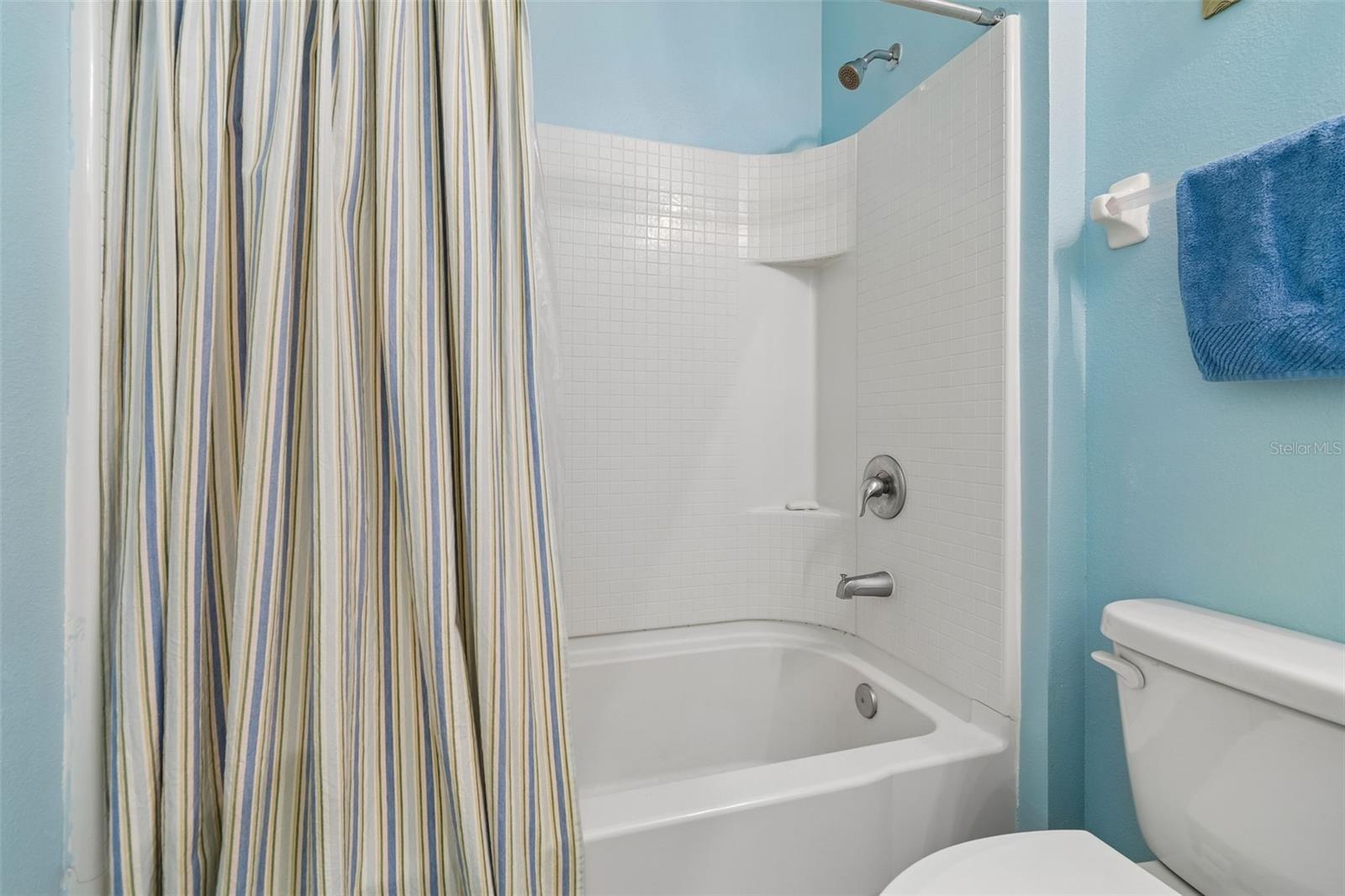 Image 24 of 45 For 11913 Ledbury Commons Drive