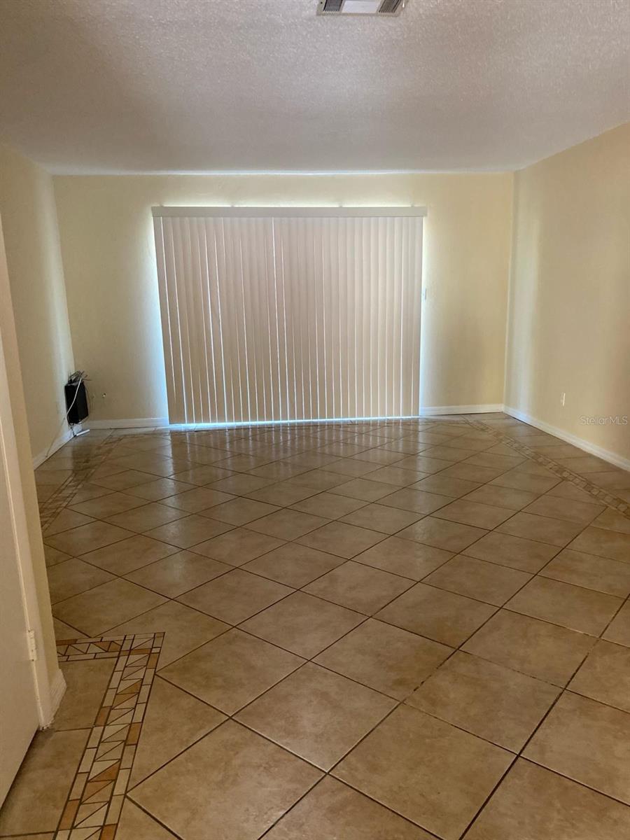 Image 7 of 20 For 7501 Gallineta Court