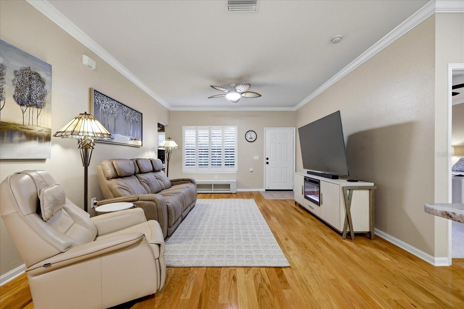 Image 15 of 35 For 2295 Tuscany Trace 8