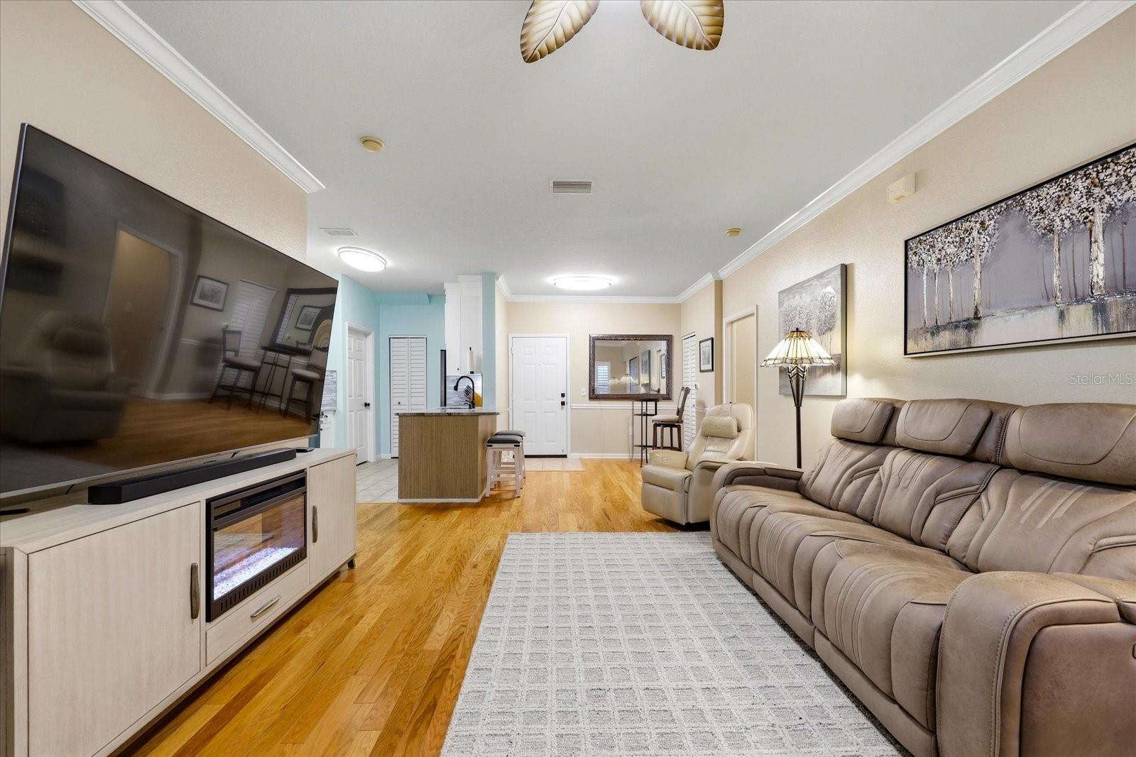 Image 18 of 35 For 2295 Tuscany Trace 8