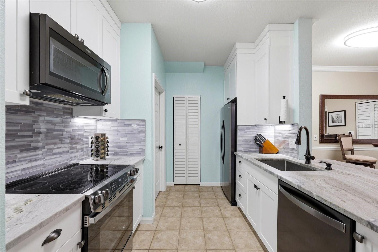 Image 4 of 35 For 2295 Tuscany Trace 8