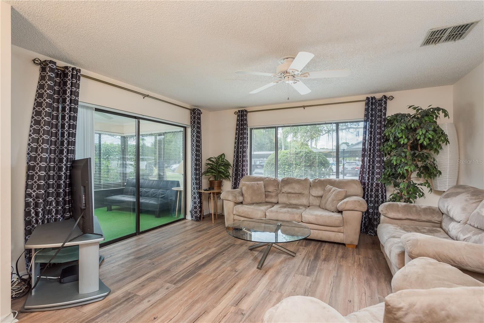 Image 8 of 23 For 2713 Countryside Boulevard 108