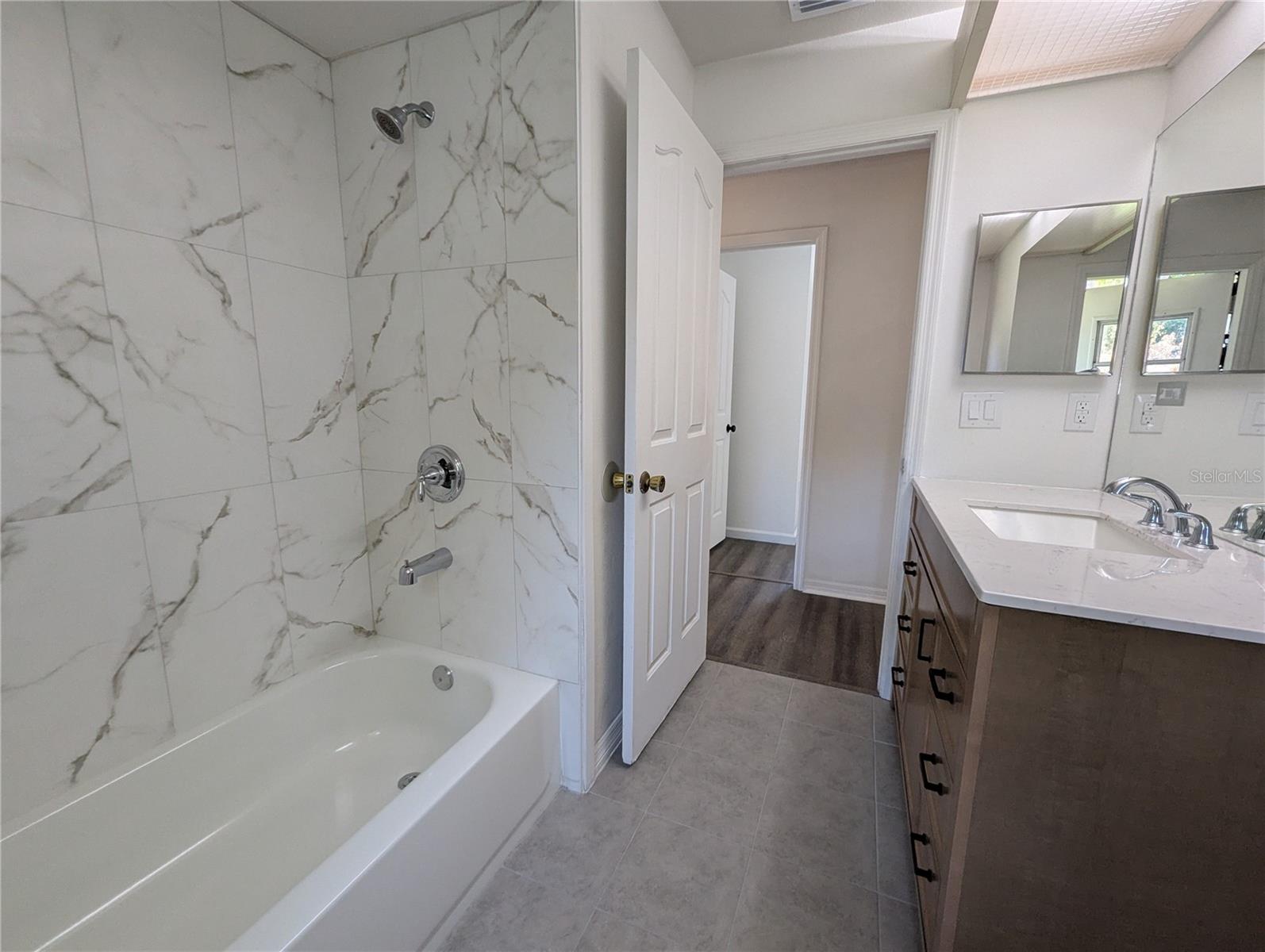 Image 15 of 20 For 11322 Torrey Pines Drive