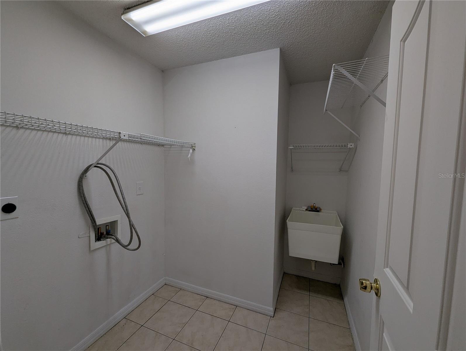 Image 17 of 20 For 11322 Torrey Pines Drive