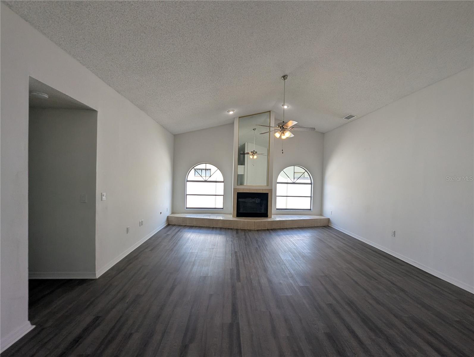 Image 2 of 20 For 11322 Torrey Pines Drive