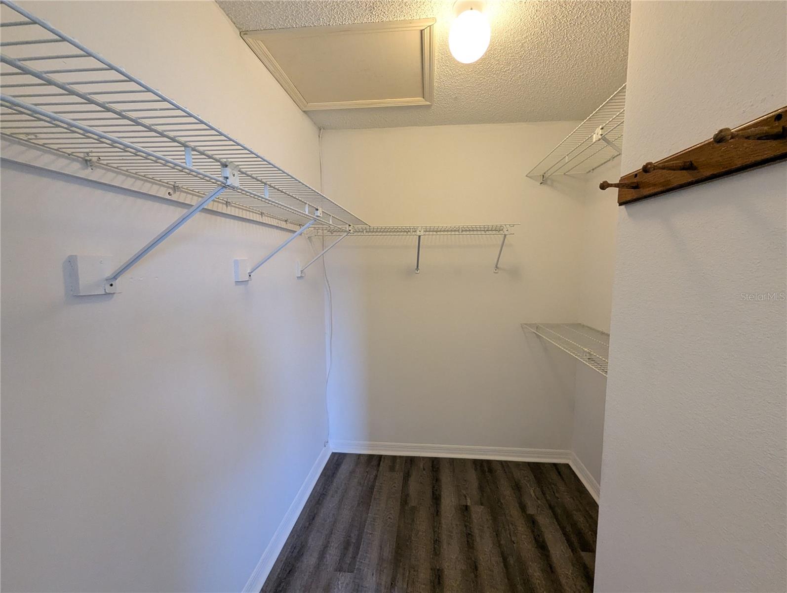 Image 8 of 20 For 11322 Torrey Pines Drive