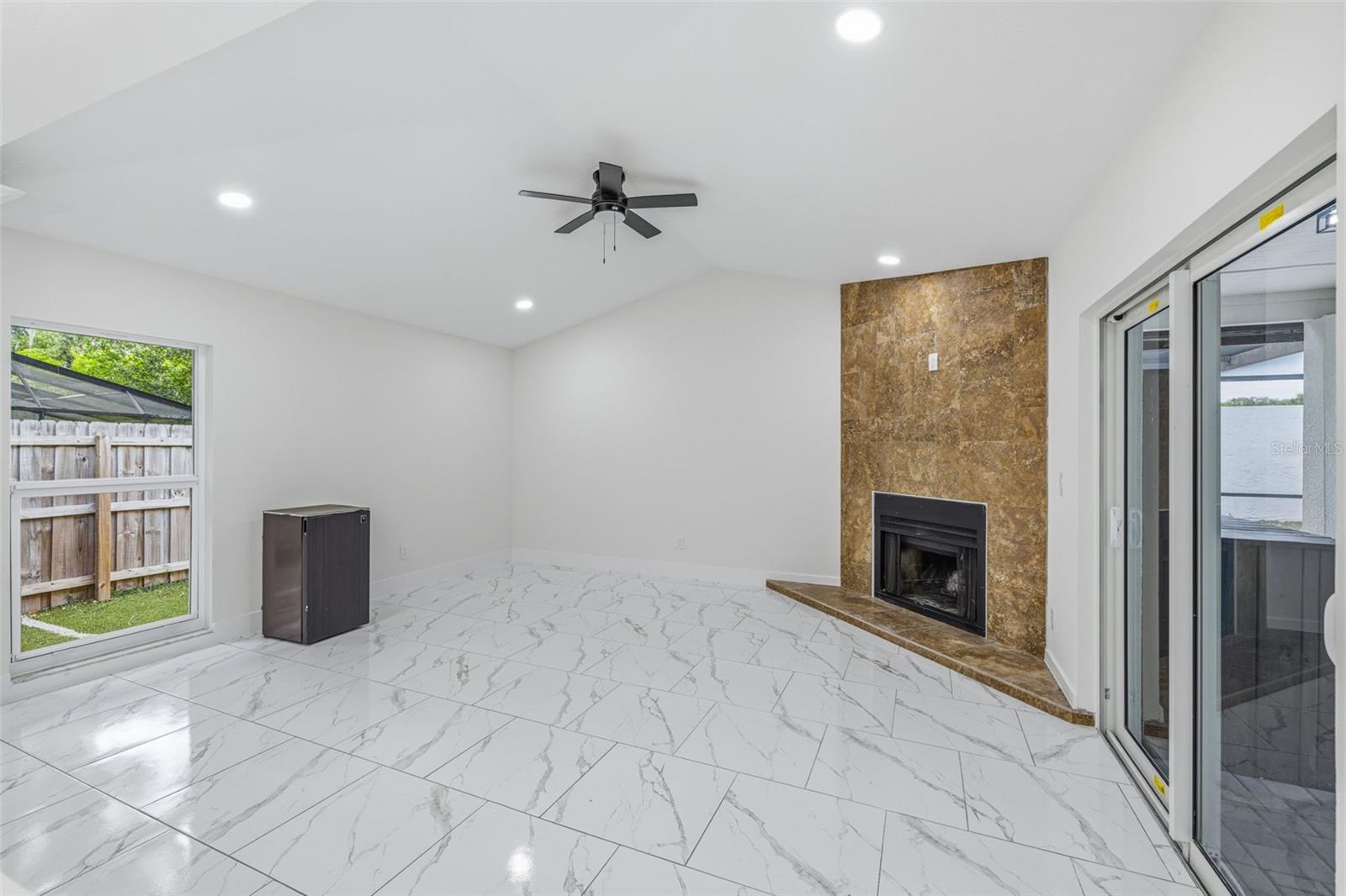 Image 12 of 30 For 12929 Rain Forest Street