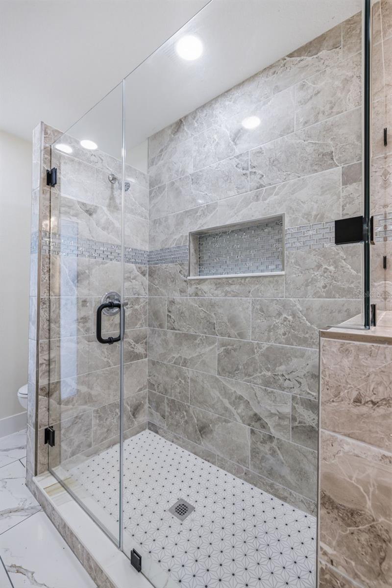 Image 23 of 30 For 12929 Rain Forest Street