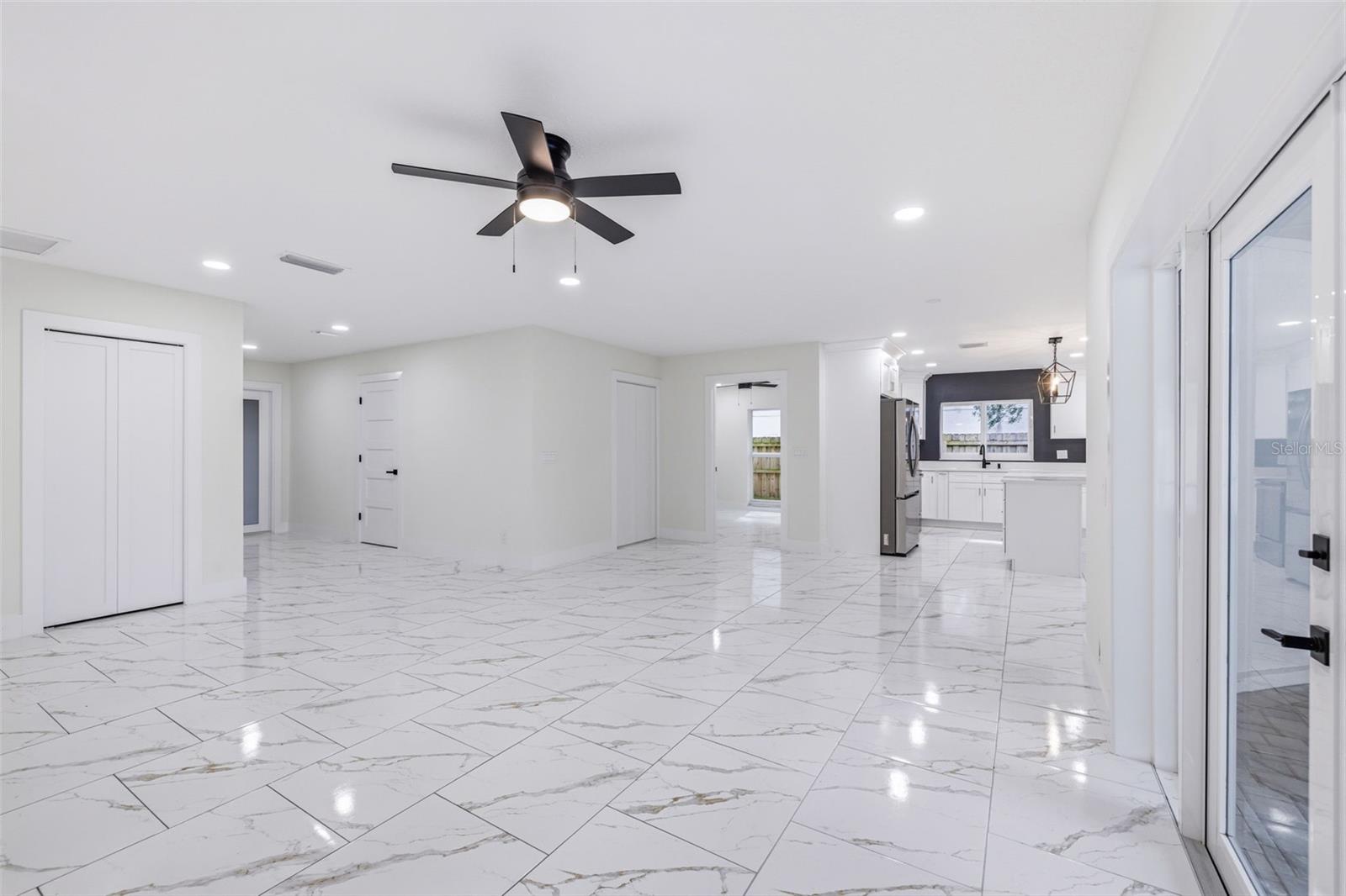 Image 6 of 30 For 12929 Rain Forest Street