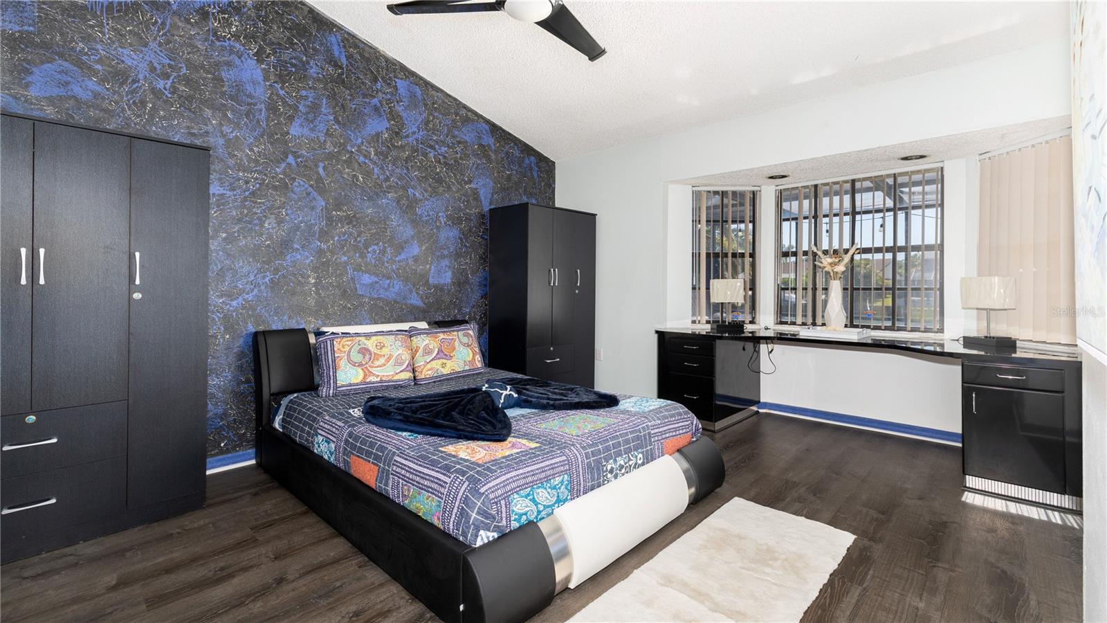 Image 14 of 40 For 10438 Saint Tropez Place