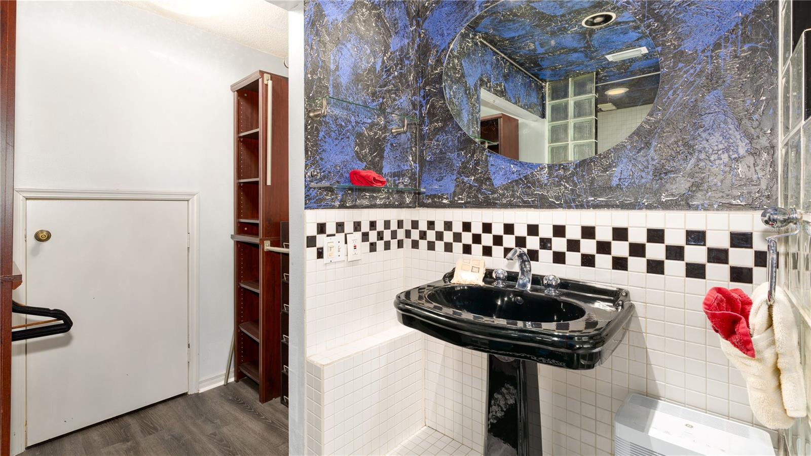 Image 17 of 40 For 10438 Saint Tropez Place