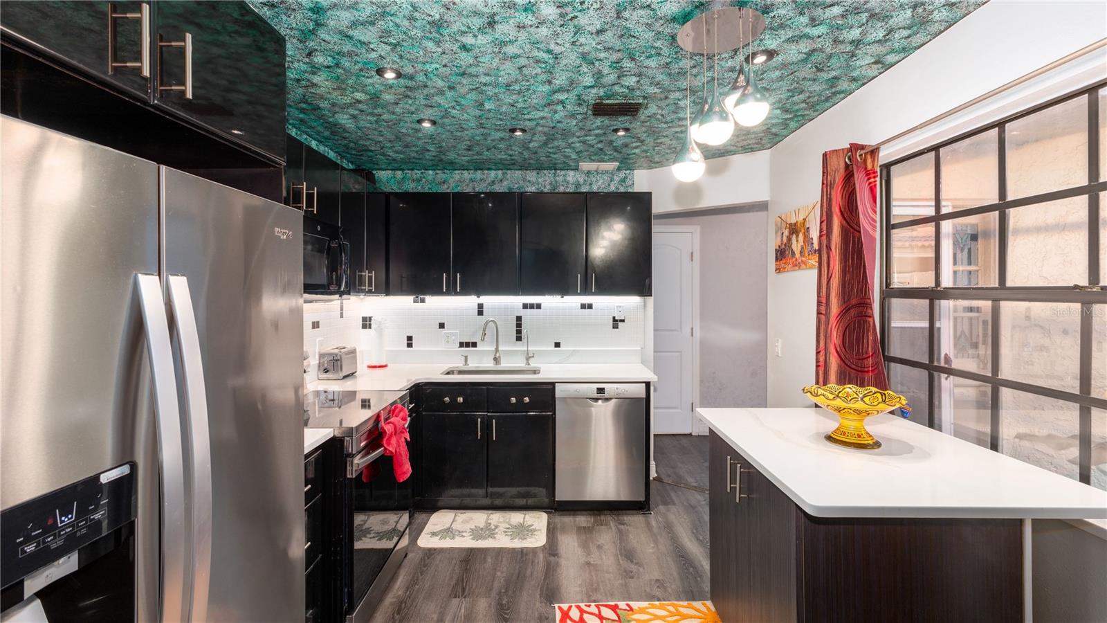 Image 9 of 40 For 10438 Saint Tropez Place