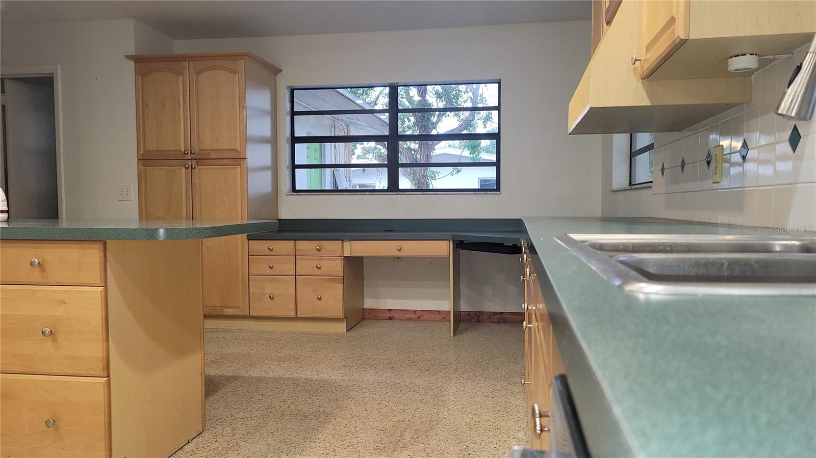 Image 4 of 22 For 1625 Bravo Drive