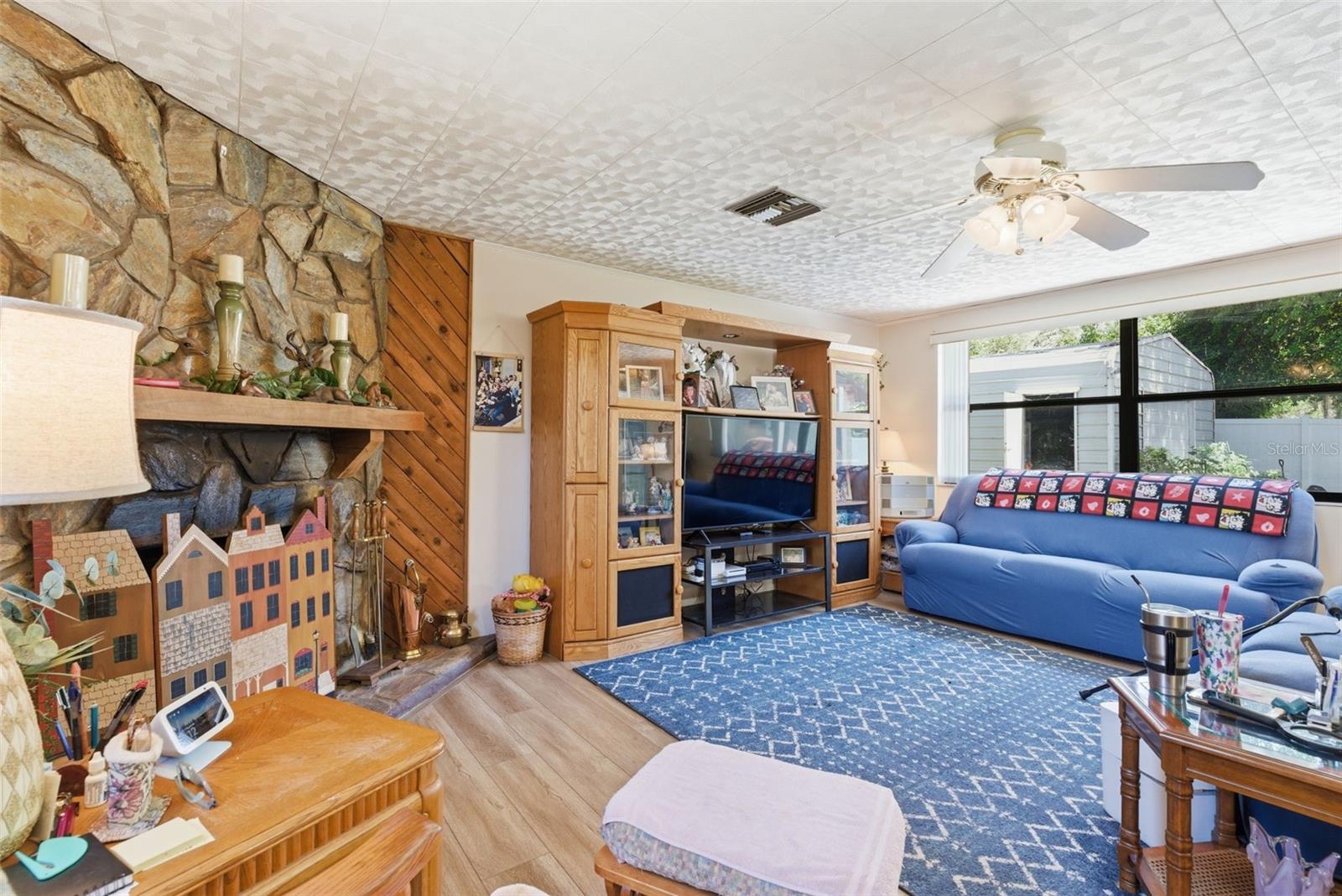 Image 16 of 40 For 2521 Krueger Lane