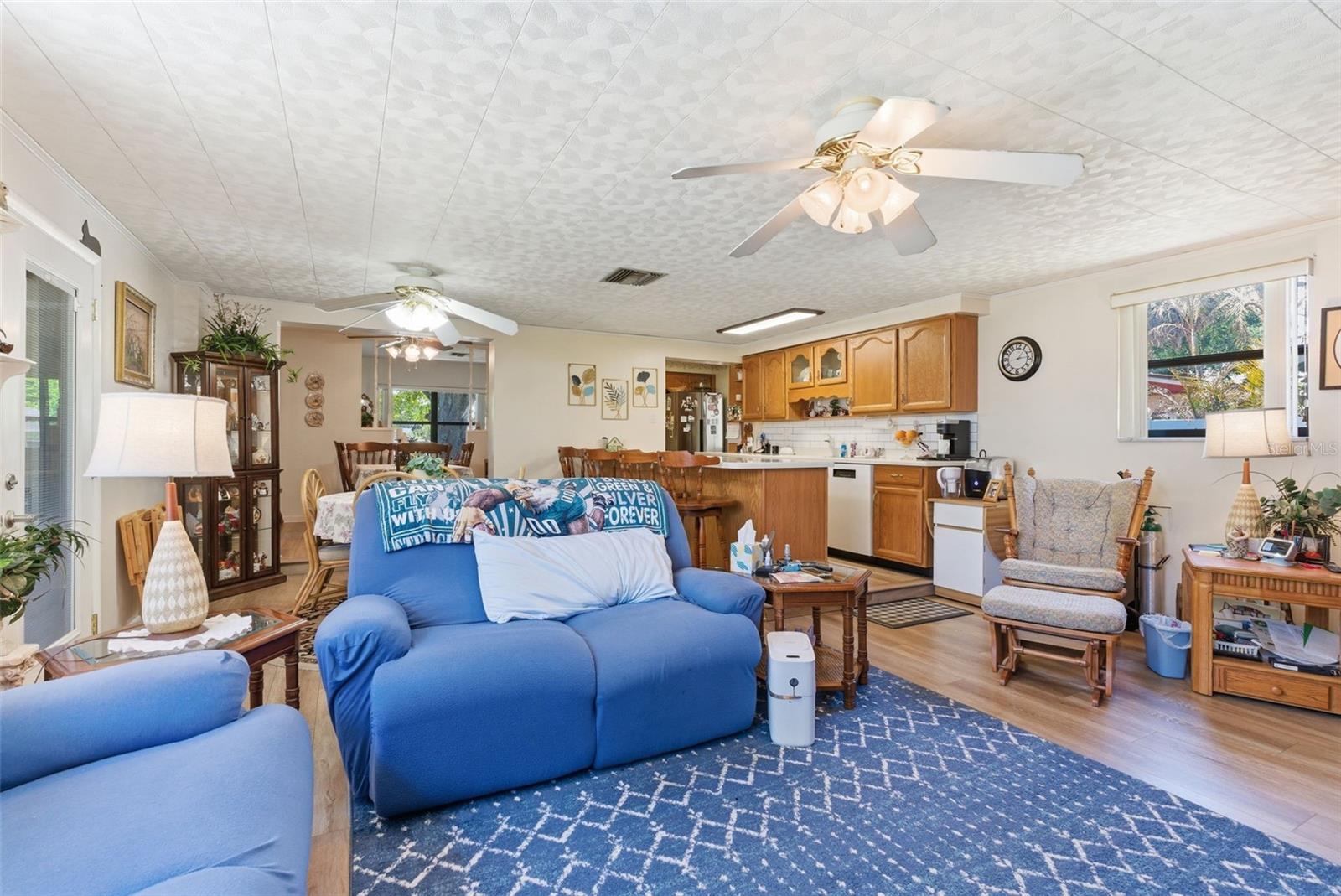 Image 17 of 40 For 2521 Krueger Lane