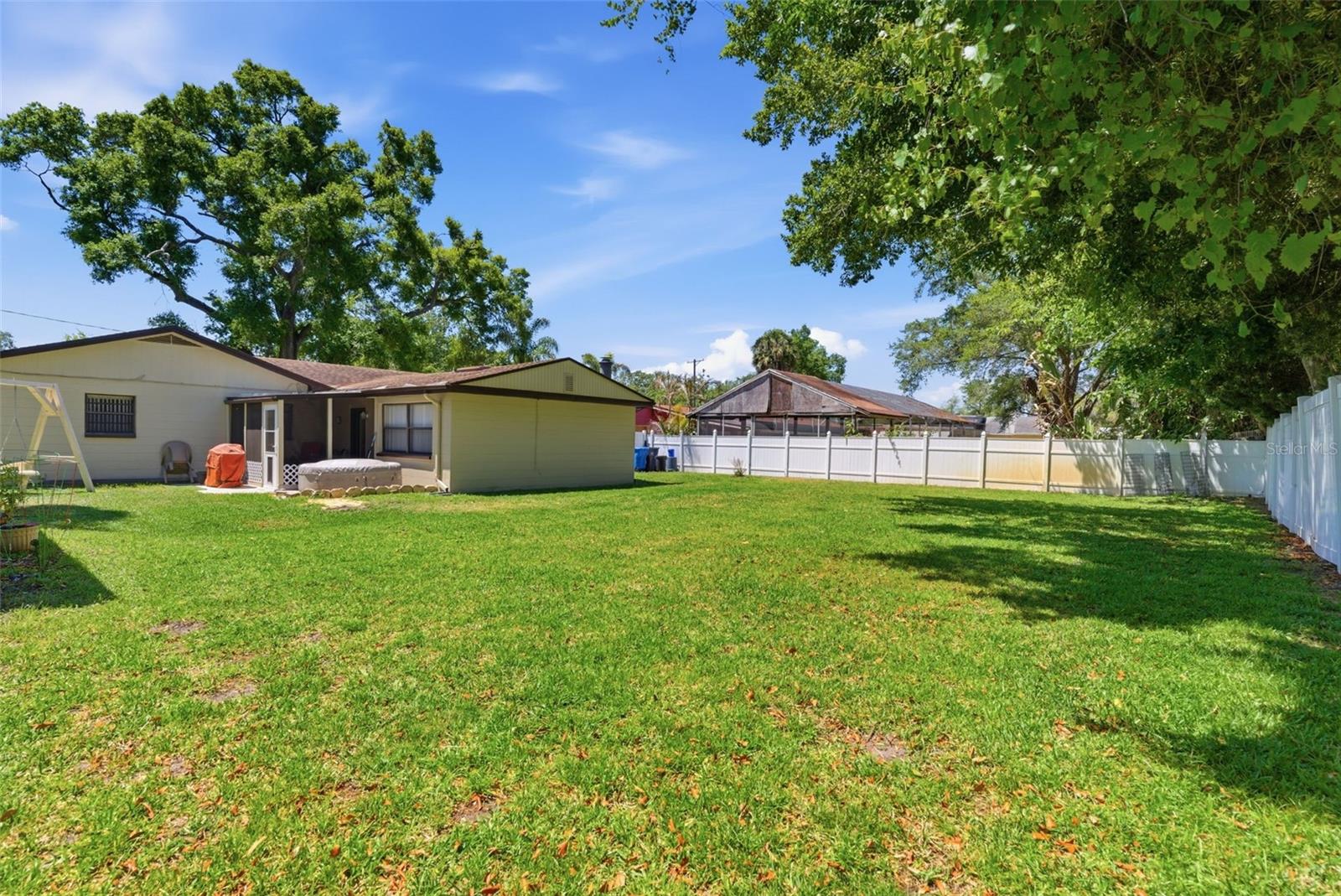 Image 32 of 40 For 2521 Krueger Lane