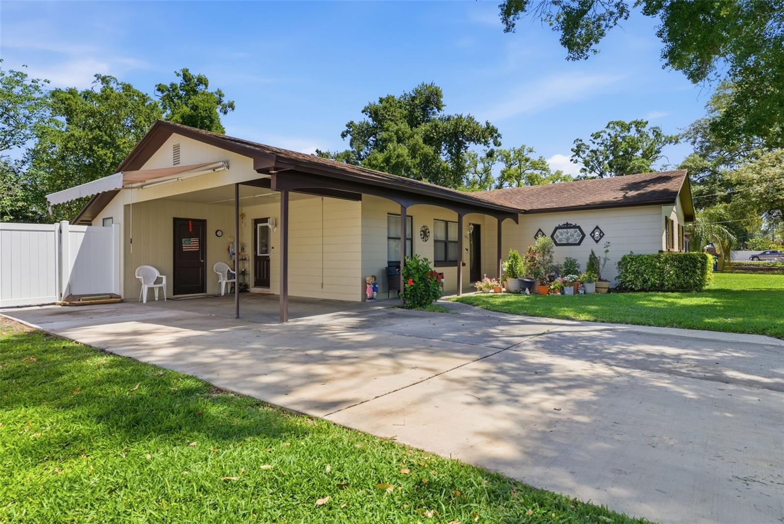 Image 4 of 40 For 2521 Krueger Lane