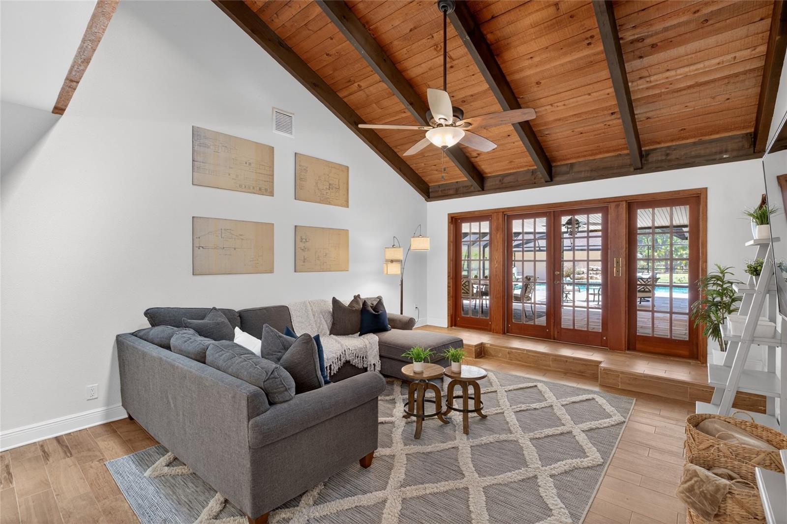 Image 11 of 86 For 1026 Crystal Lake Road