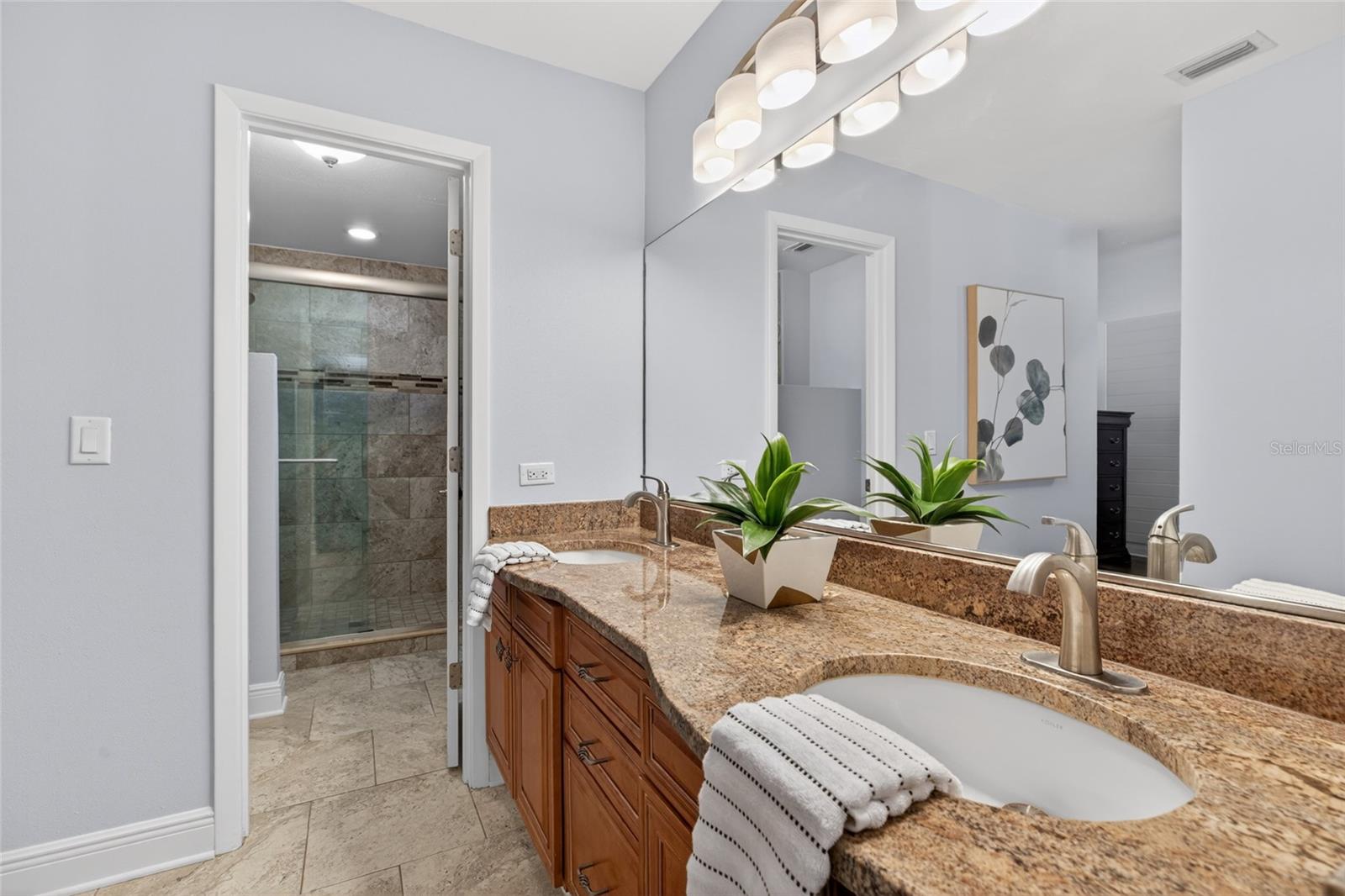 Image 18 of 86 For 1026 Crystal Lake Road