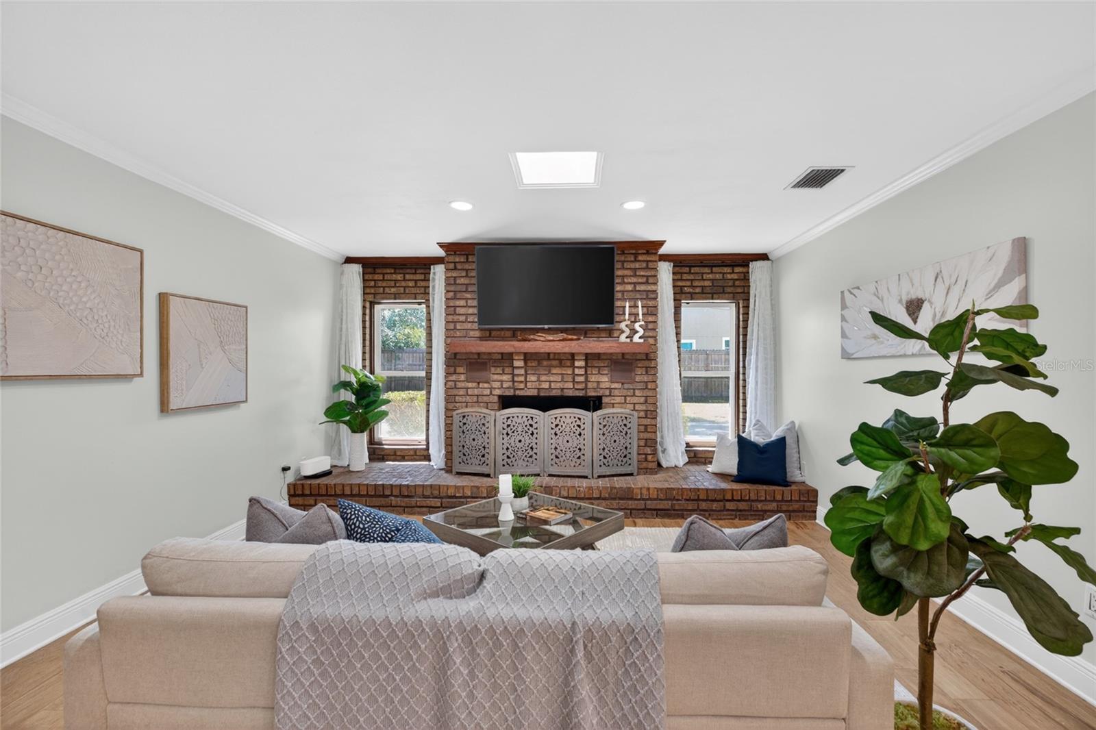 Image 25 of 86 For 1026 Crystal Lake Road