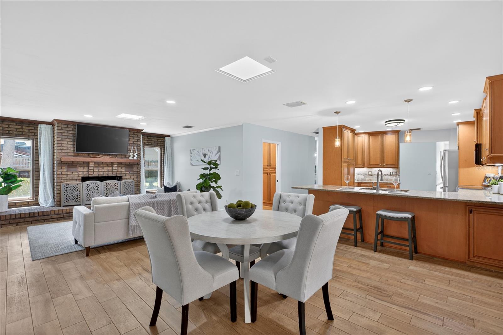 Image 26 of 86 For 1026 Crystal Lake Road