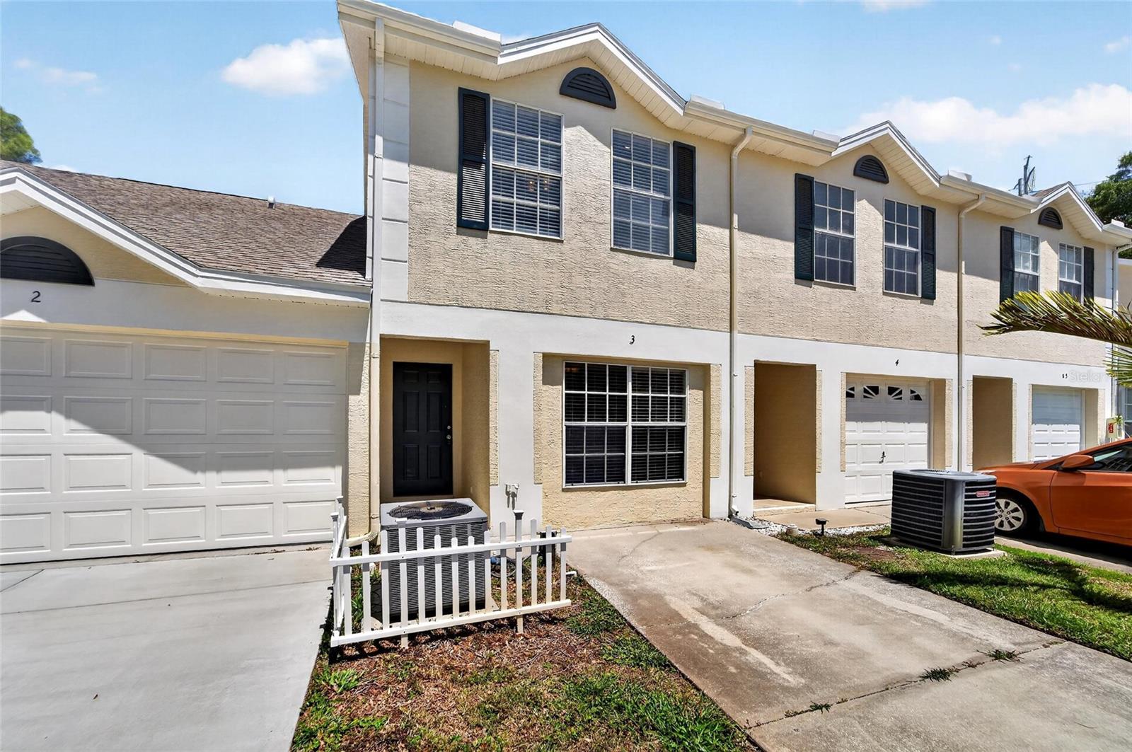 Image 12 of 80 For 658 Green Valley Road B3