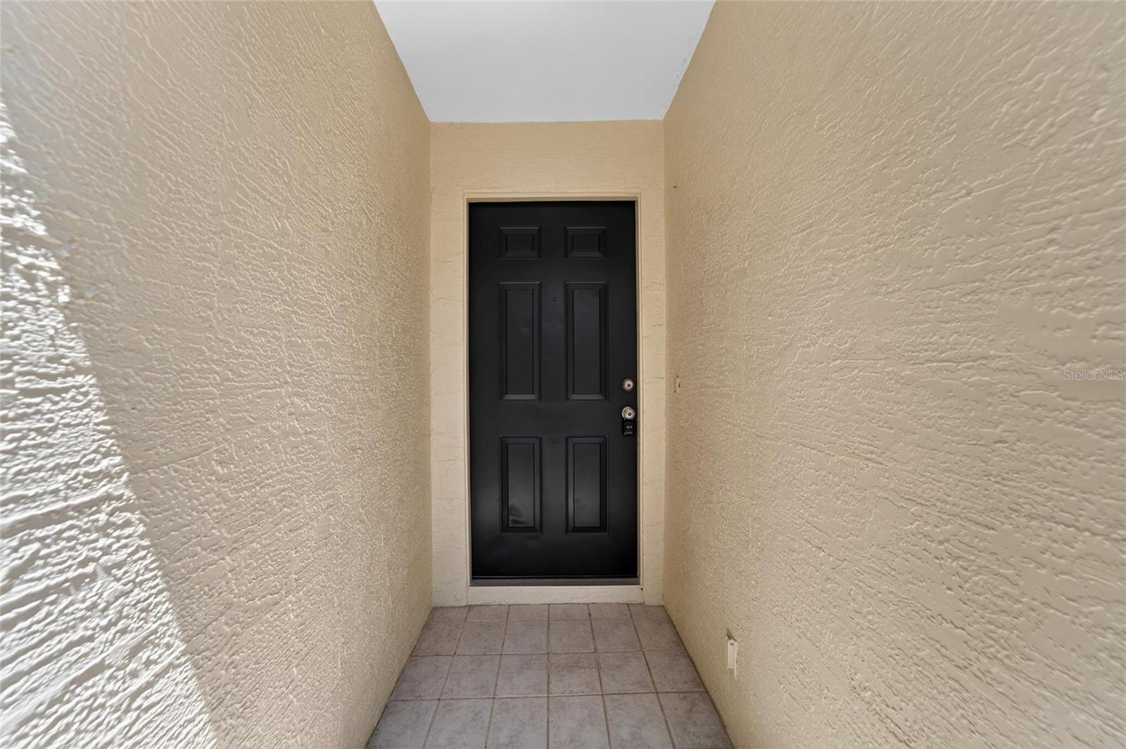 Image 14 of 80 For 658 Green Valley Road B3