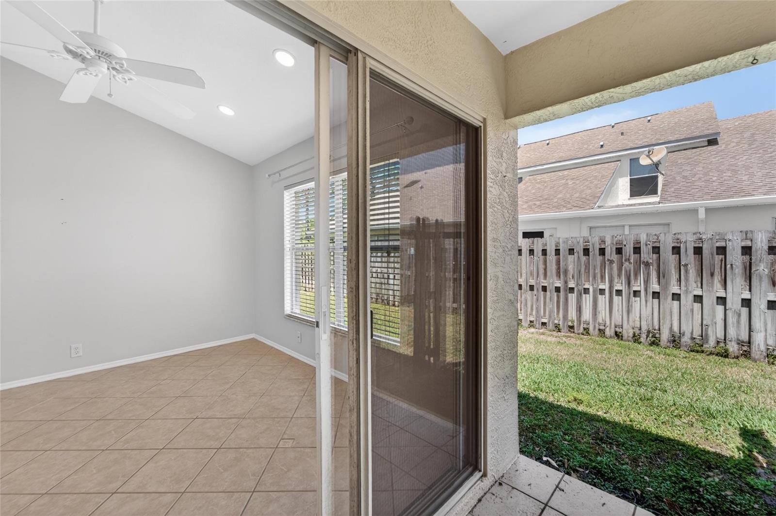 Image 15 of 80 For 658 Green Valley Road B3