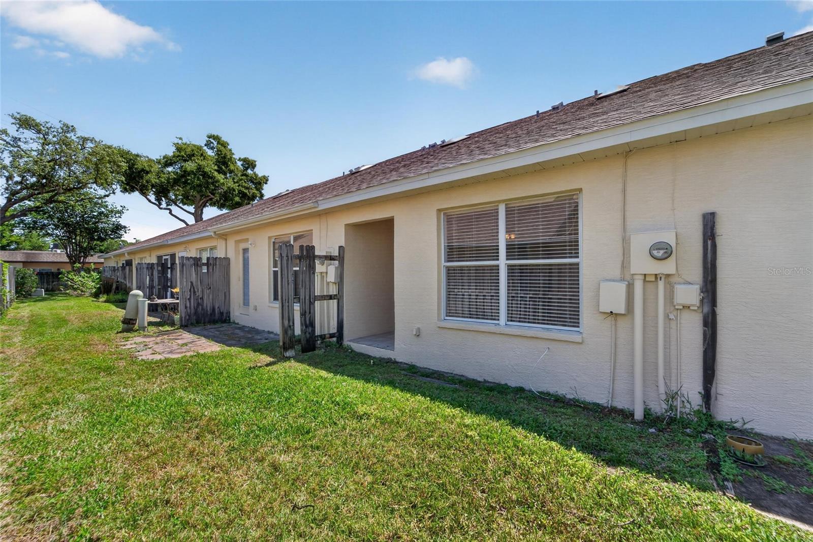 Image 20 of 80 For 658 Green Valley Road B3