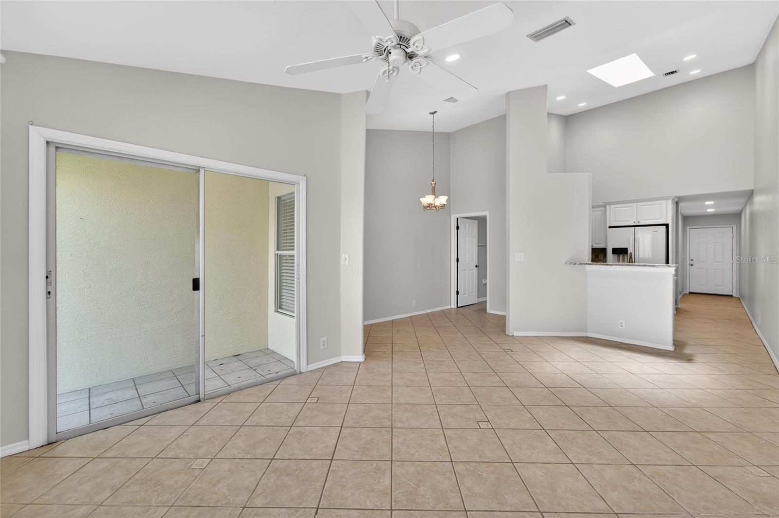 Image 33 of 80 For 658 Green Valley Road B3