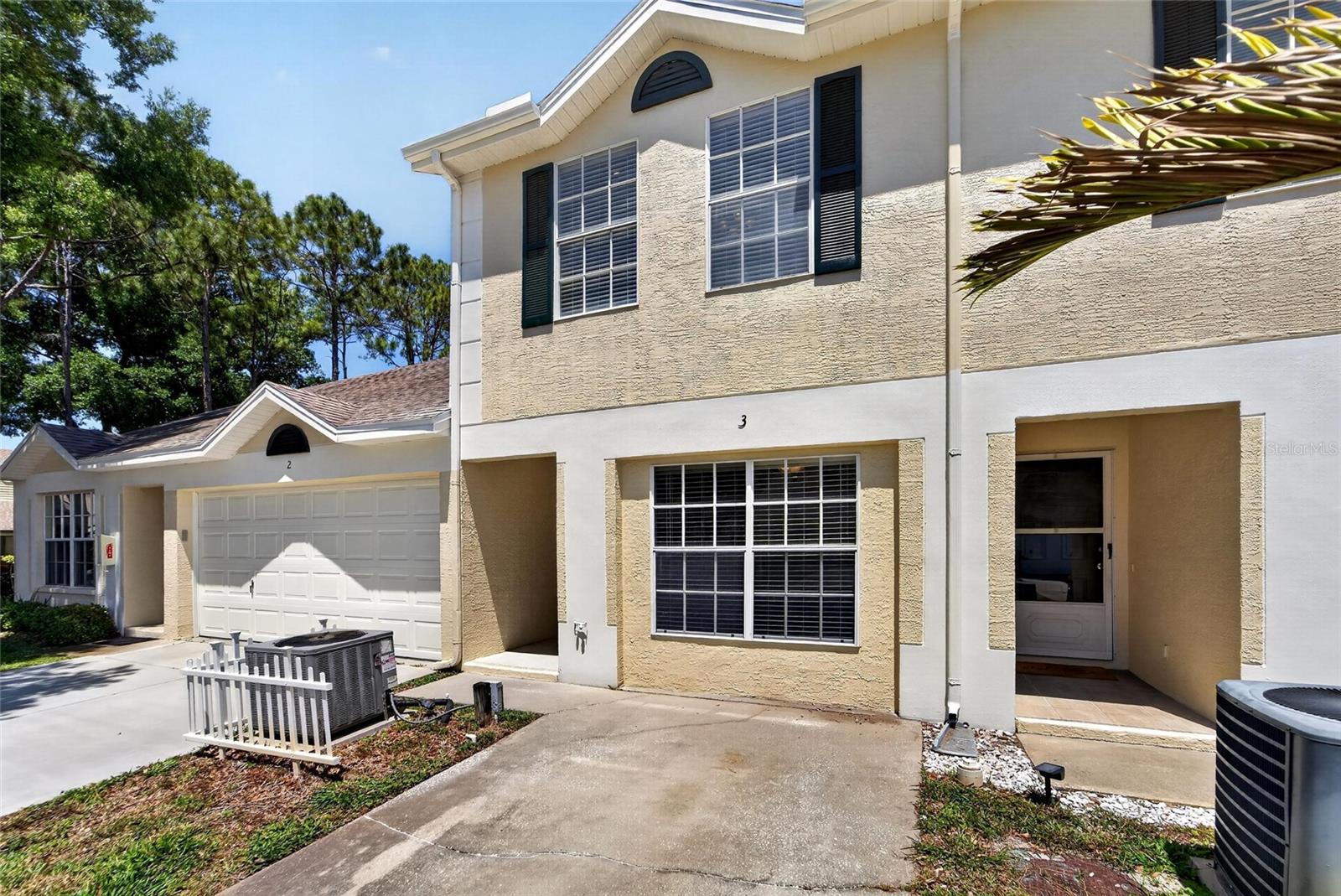 Image 4 of 80 For 658 Green Valley Road B3