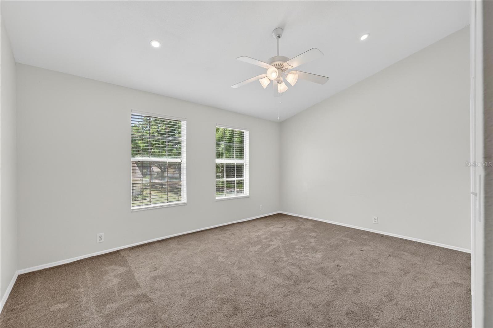 Image 48 of 80 For 658 Green Valley Road B3