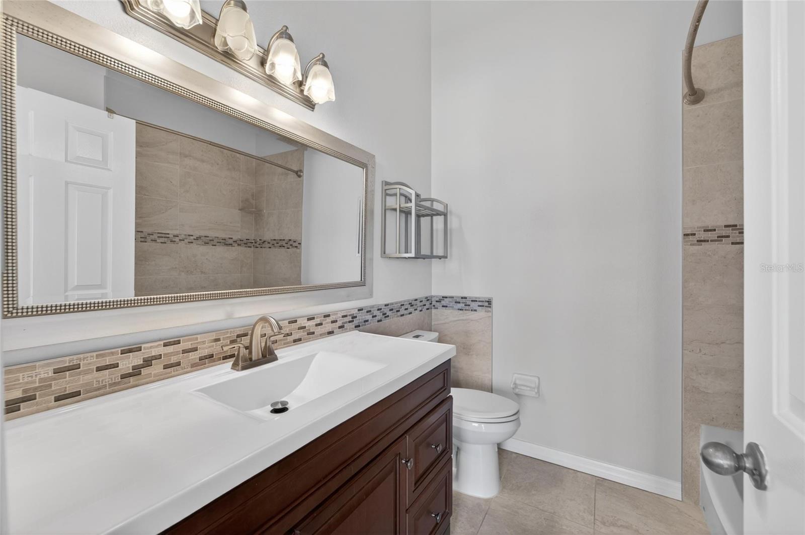 Image 53 of 80 For 658 Green Valley Road B3