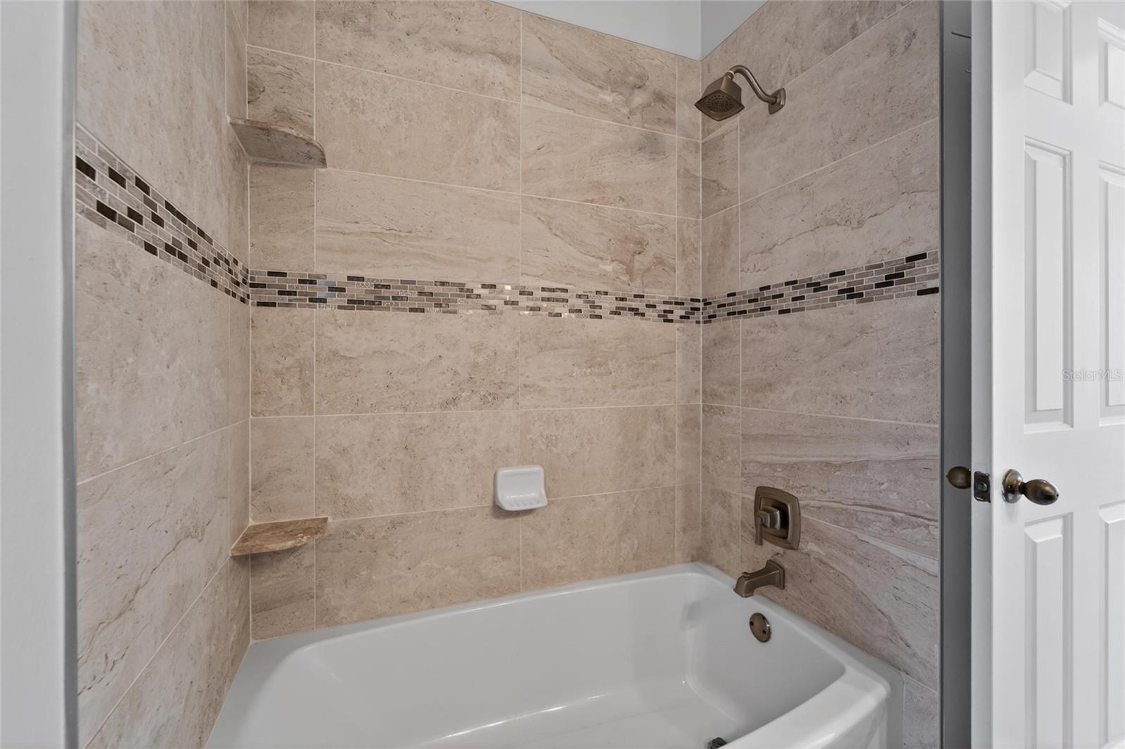 Image 55 of 80 For 658 Green Valley Road B3