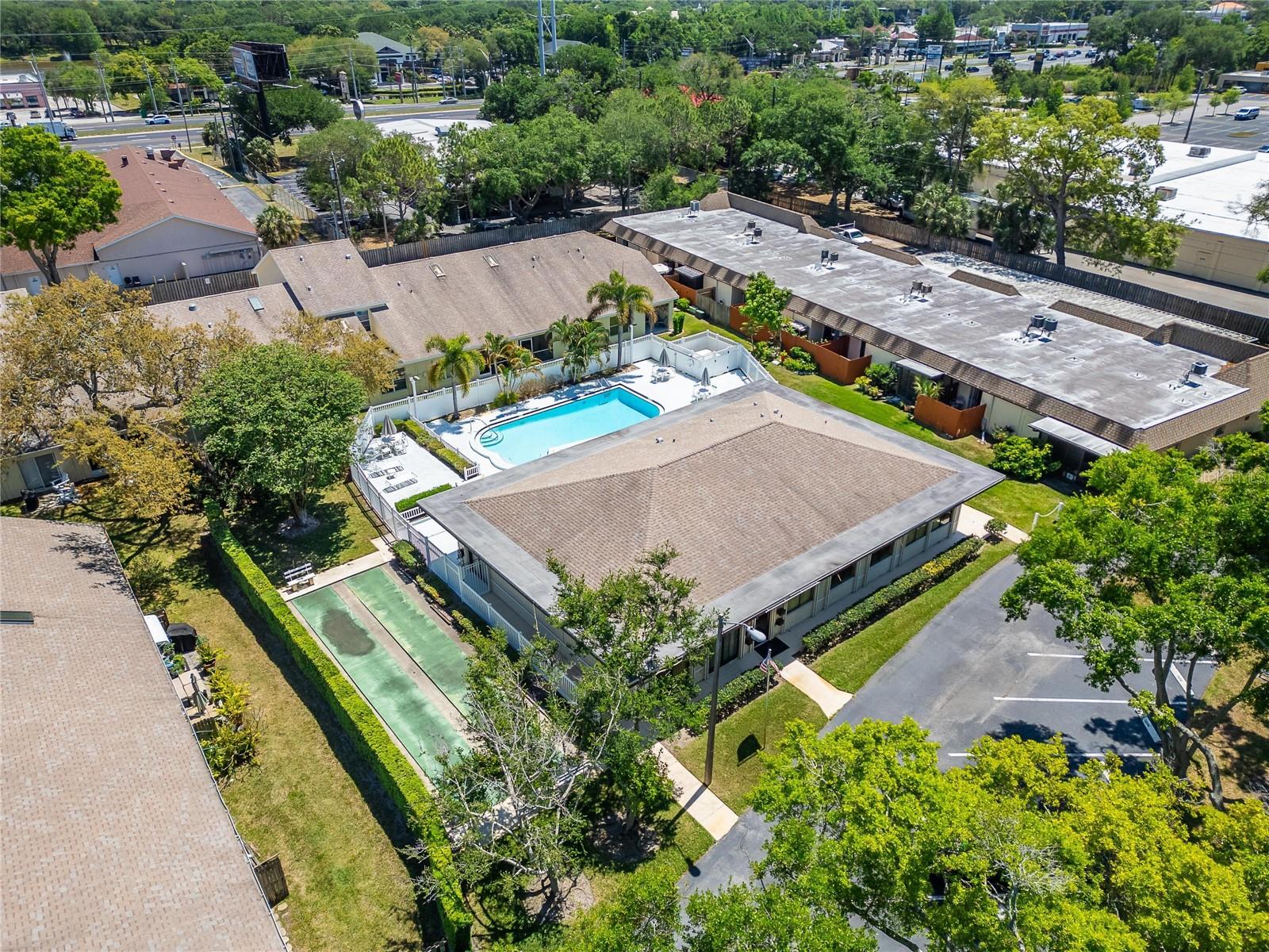 Image 56 of 80 For 658 Green Valley Road B3